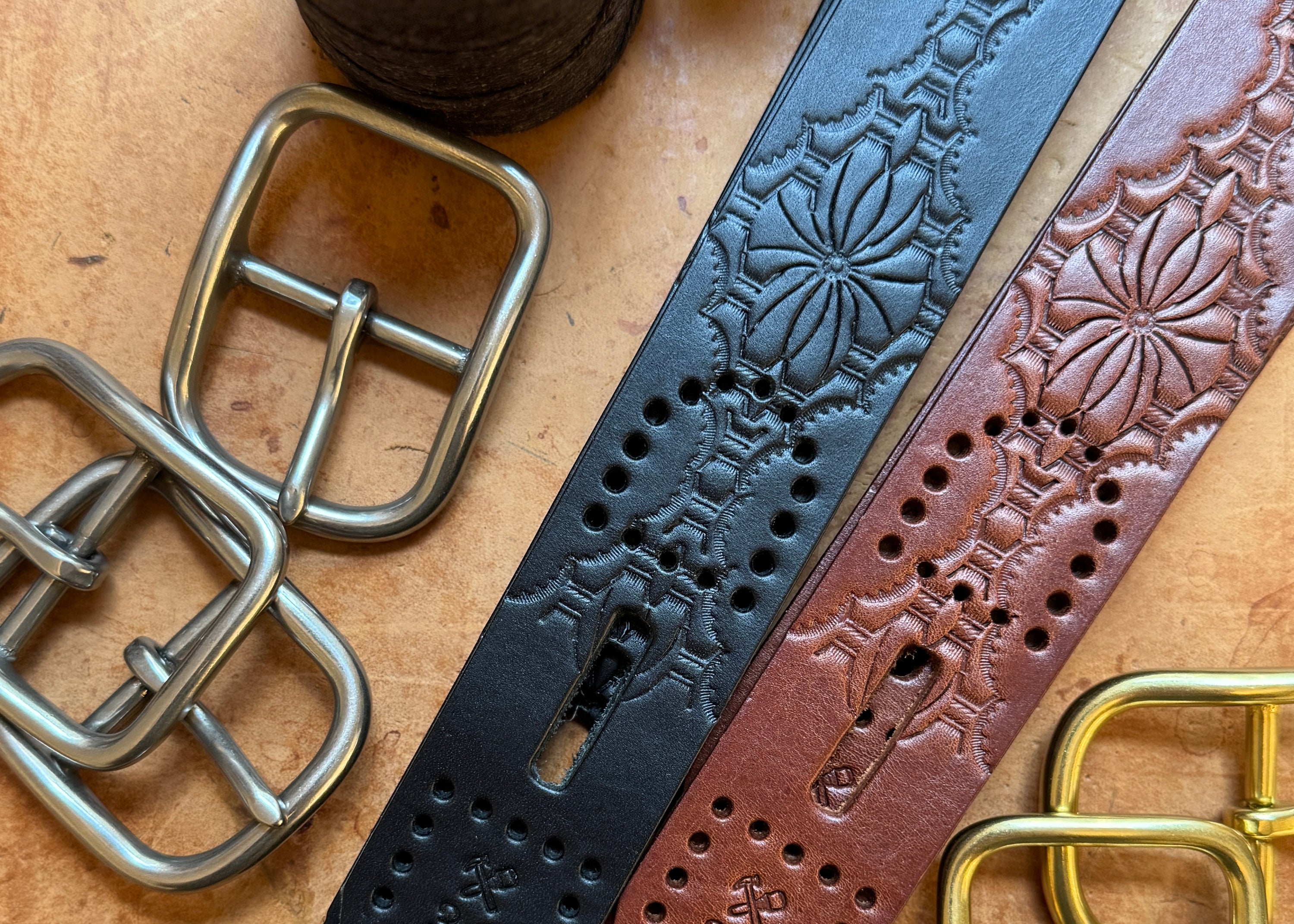 No. 288 Western Debossed Center Bar Belt, Hickory